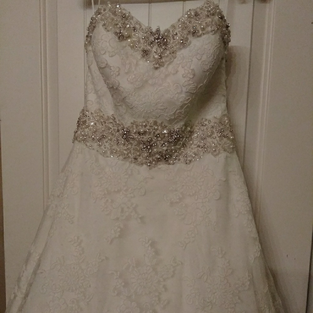 Wedding dress